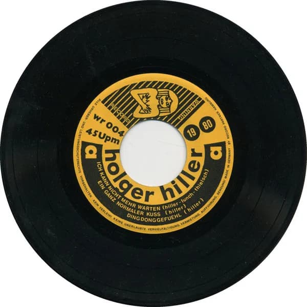 Holger Hiller — Holger Hiller