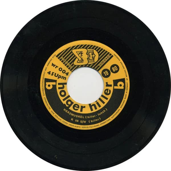 Holger Hiller — Holger Hiller