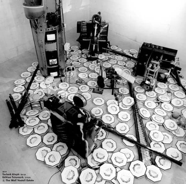 Wolf Vostell — Concert Fluxus "Sara-Jevo"