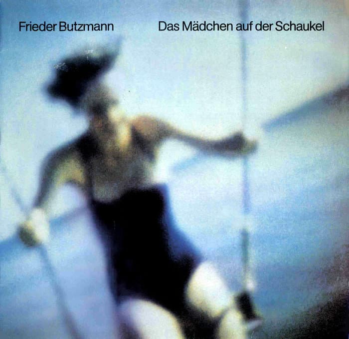 Das Mädchen Auf Der Schaukel
