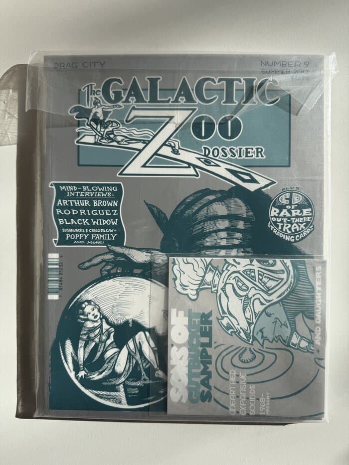 Galactic Zoo Dossier #9 (Drag City Number 9)