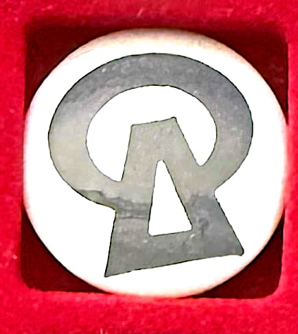 Mekanik Destrüktiw Komandöh (M.D.K.) Button