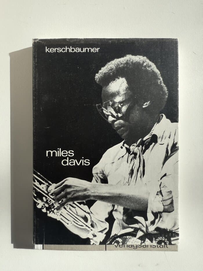 Miles Davis - Stilkritische Untersuchungen zur musikalischen Entwicklung seines Personalstils.