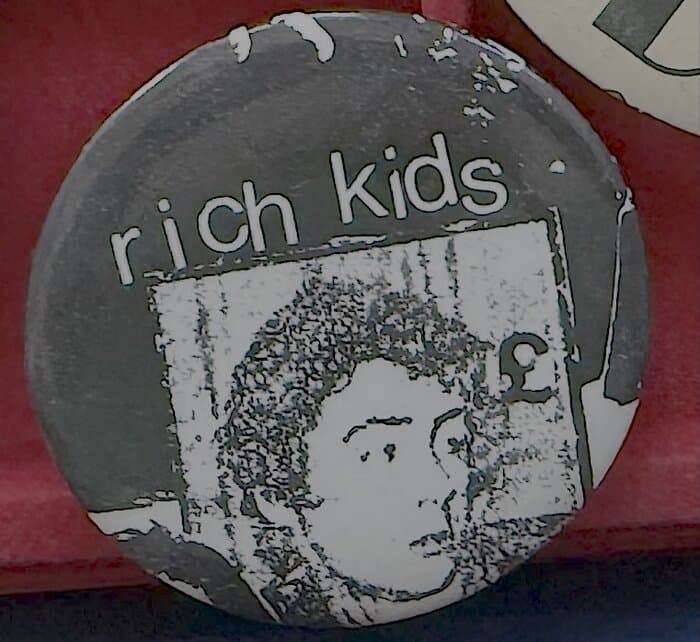 Rich Kids button