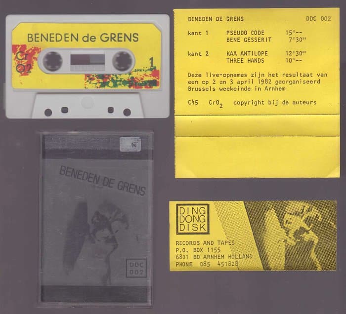 Beneden de Grens (two coloured-editions)