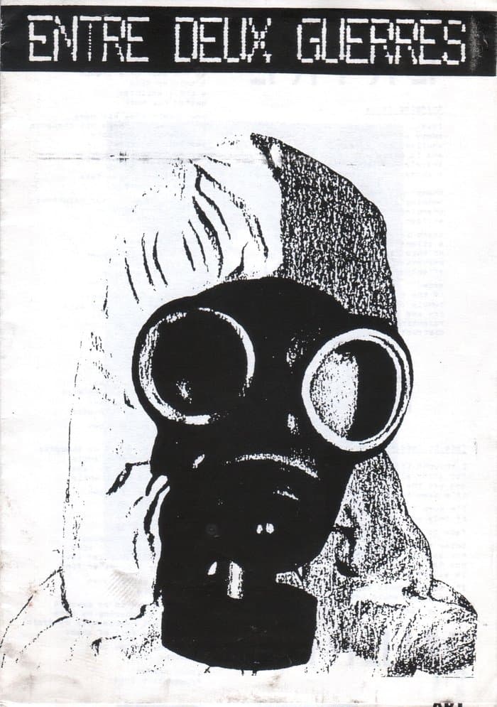 Entre deux Guerres - Booklet to Tape
