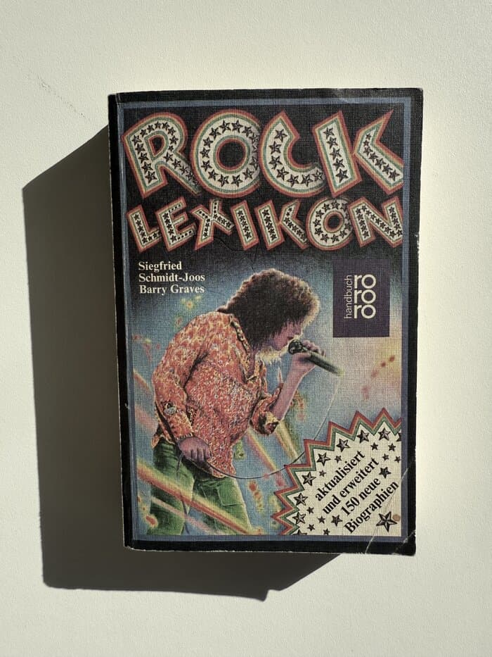 Rock-Lexikon. Mit Diskographien von Bernie Sigg. Aktualisiert und erweitert mit 150 neuen Biographien. rororo Bd. 6177