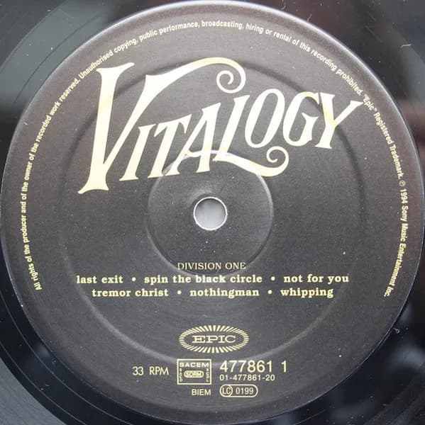 Pearl Jam — Vitalogy