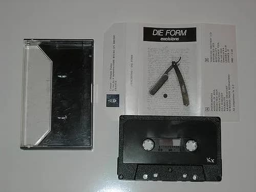 Die Form — Excisions