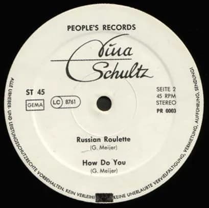 Nina Schultz — Nina Schultz