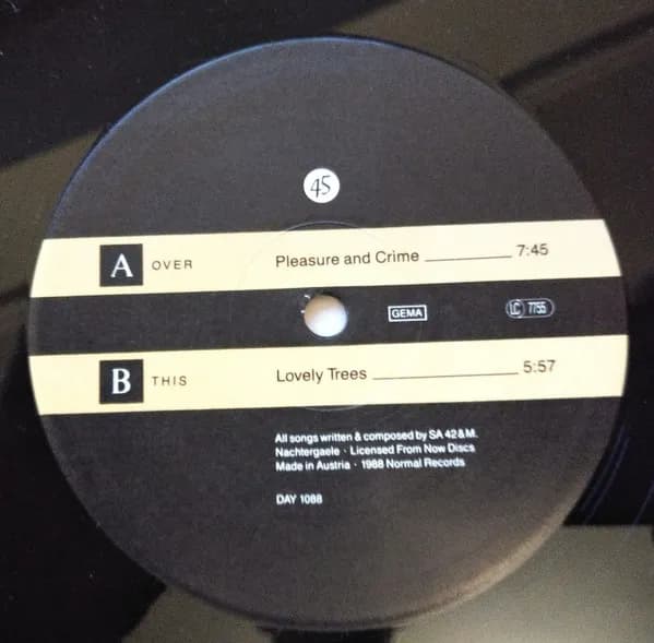 Signal Aout 42 — Pleasure And Crime / Lovely Trees