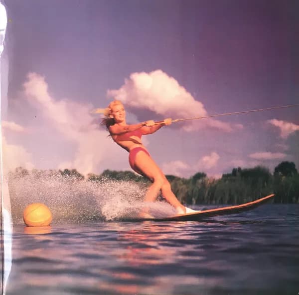 Helmet (2) — Betty