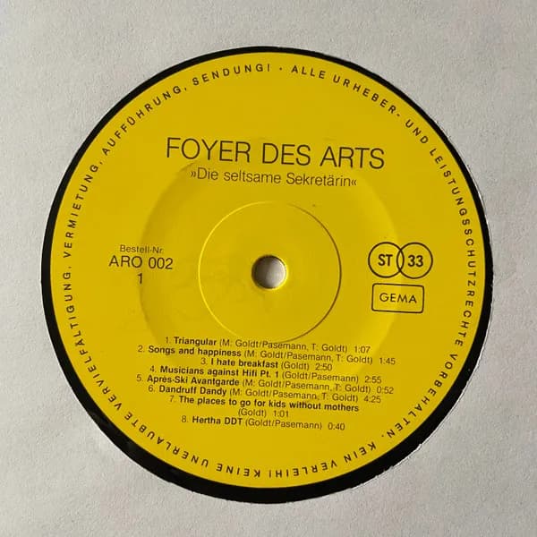Foyer Des Arts — Die Seltsame Sekretärin