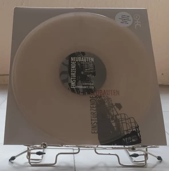 Einstürzende Neubauten — Verbrannte Erde (Frühe Aufnahmen 1981-1986)