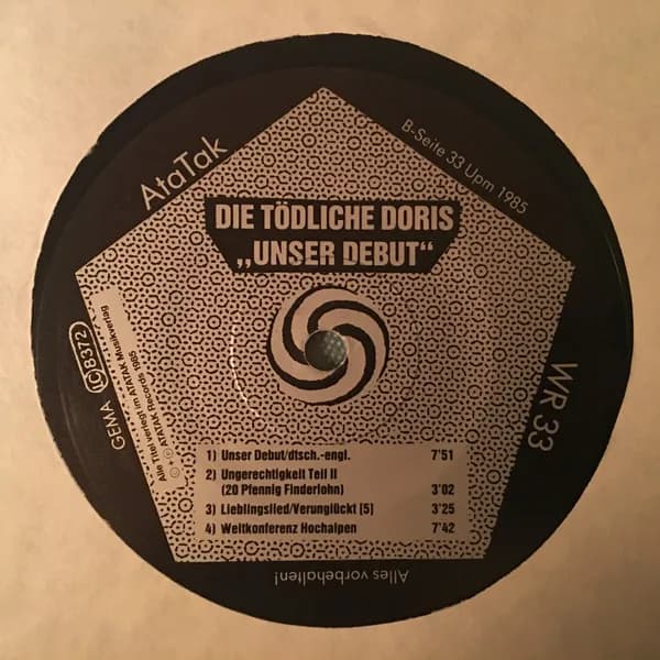 Die Tödliche Doris — Unser Debut