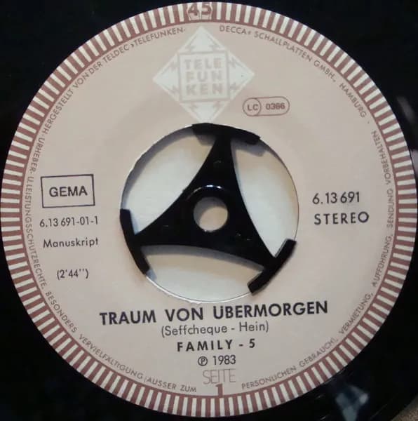Family 5 — Traum Von Übermorgen / Viererbande 83