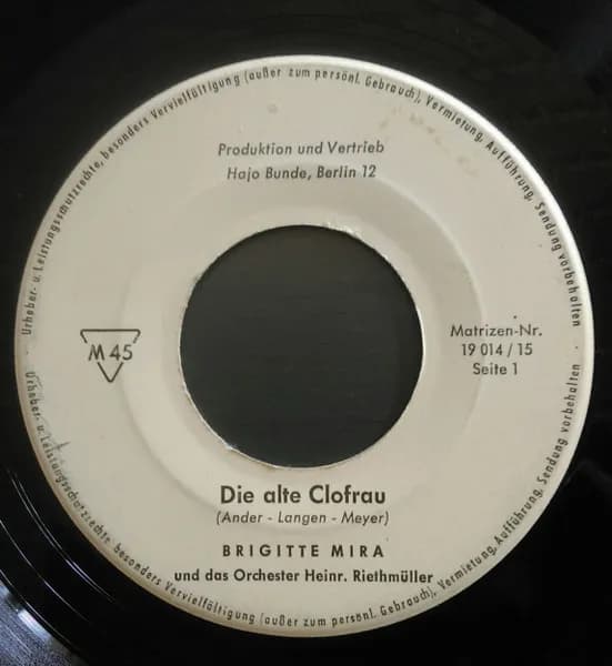 Brigitte Mira — Die Alte Clofrau