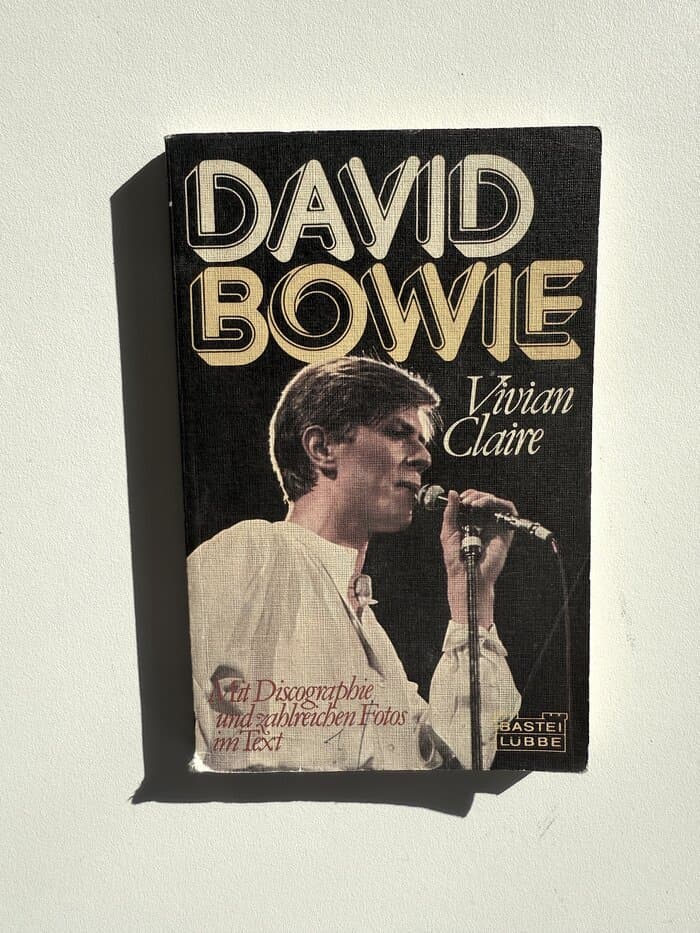 David Bowie by Vivain CLaire