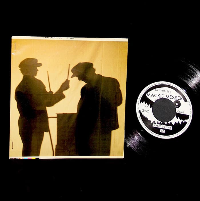 Mackie Messer / B-Luft