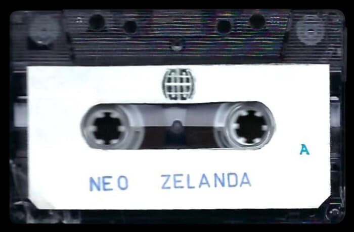 Extenso Mundo Brillante (case version)