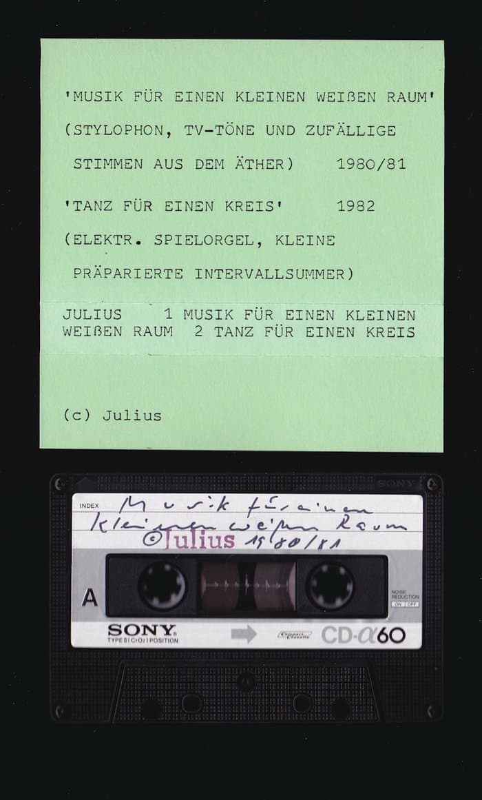 Musik für einen kleinen weissen Raum / Tanz für einen Kreis