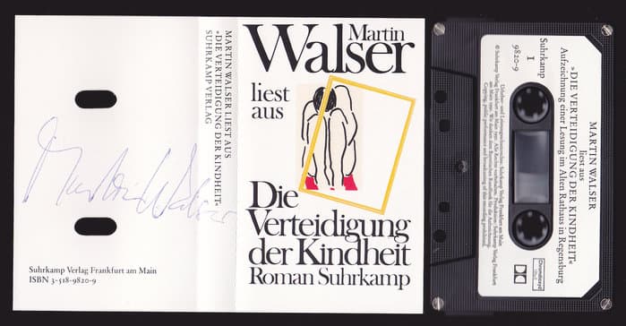liest aus